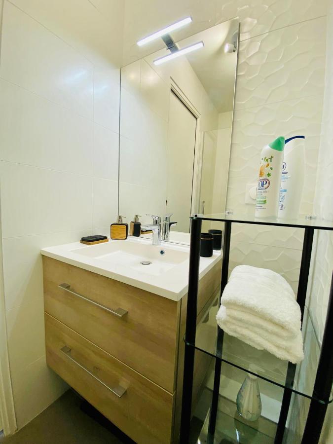 Studio Bel Mod Mont D'Or - Belvedere Moderne Lyon Ngoại thất bức ảnh