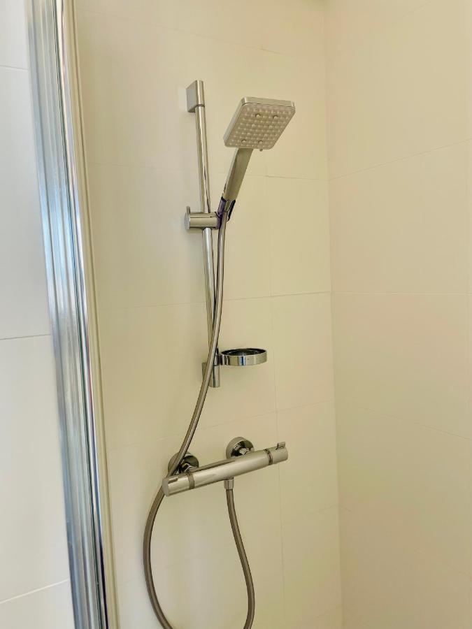 Studio Bel Mod Mont D'Or - Belvedere Moderne Lyon Ngoại thất bức ảnh
