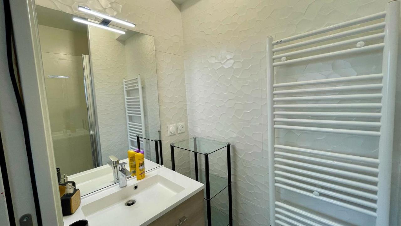 Studio Bel Mod Mont D'Or - Belvedere Moderne Lyon Ngoại thất bức ảnh